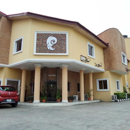 Aries Suites Лагос Экстерьер фото