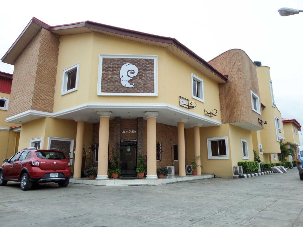 Aries Suites Лагос Экстерьер фото